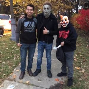 Meet your Posher, Jonathan